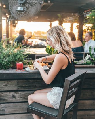 comment inviter une fille à sortir