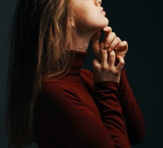 Comment coucher le premier soir (l’erreur FATALE à éviter)